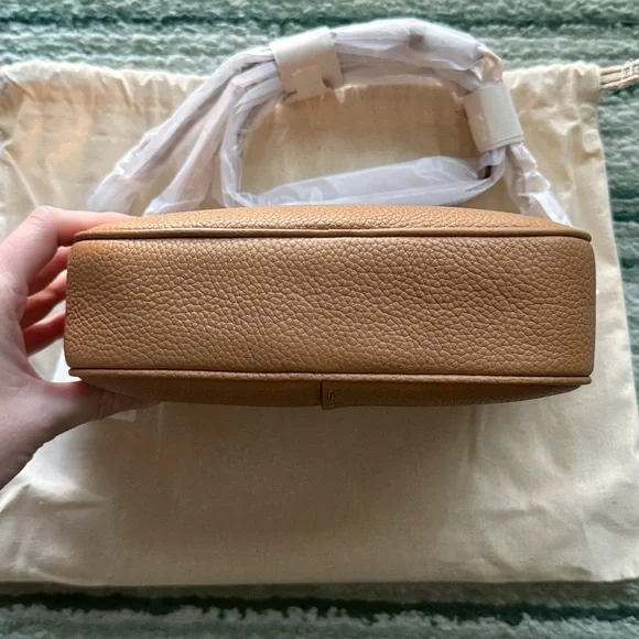 🆕 Tory Burch McGraw camera bag - Picture 5 of 12